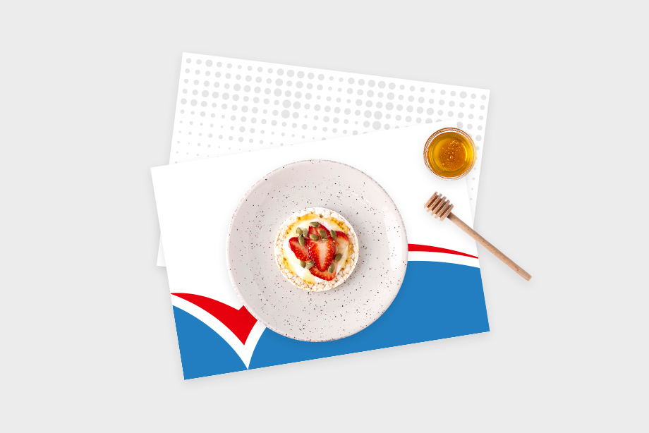 Tischsets drucken – als Platzset unter dem Teller dargestellt für Gastronomie und Events